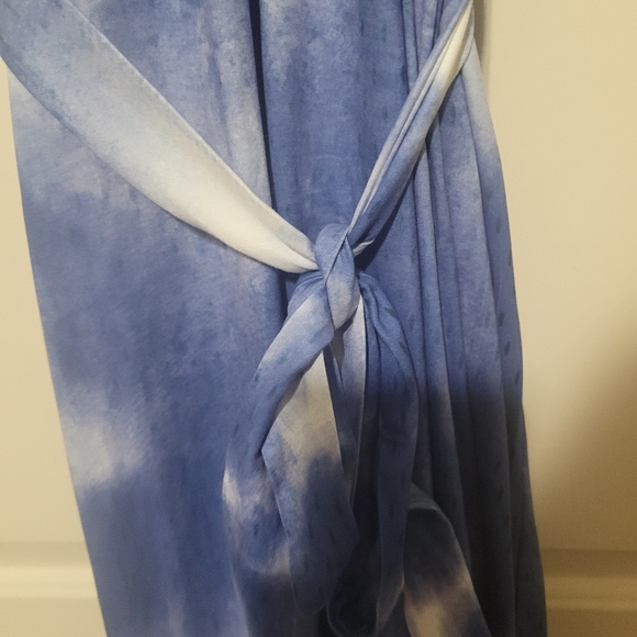 Halter Maxi Dress - Picture 5 of 7